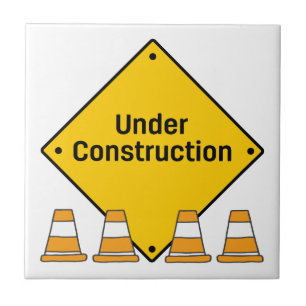 Carreau En construction avec des cônes