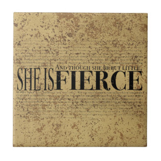 Carreau Et bien qu'elle soit mais peu, elle est féroce