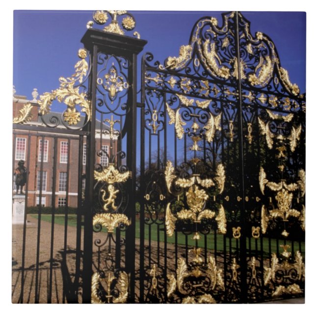 Carreau Europe, Angleterre, Londres. Porte dorée à l'extér (Devant)