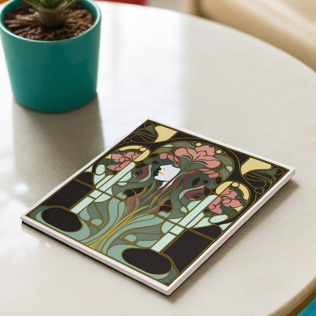 Carreau Femme botanique (Créateur téléchargé)