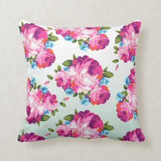 Carreau floral en bon état et rose de coussin