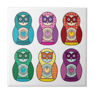 Carreau Hiboux de Matryoshka d'arc-en-ciel