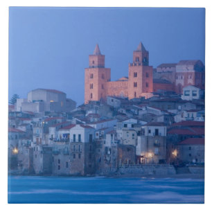 Carreau Italie, Sicile, Cefalu, Vue avec Duomo depuis