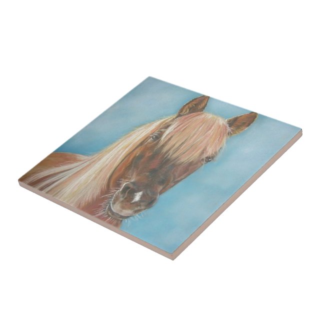 Carreau jument de châtaigne équine avec cheval brun de cri (Côté)