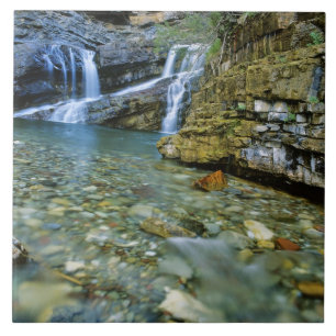 Carreau Les chutes Cameron dans le parc national des Lacs-