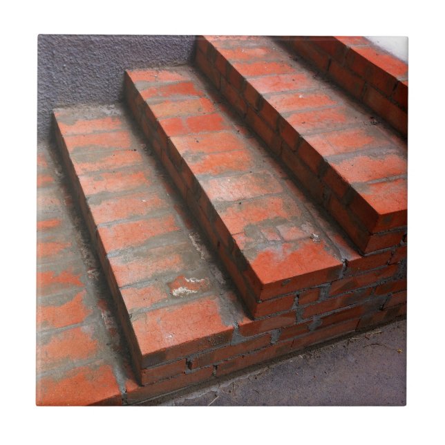 Carreau Les étapes d'un nouvel escalier de brique rouge (Devant)