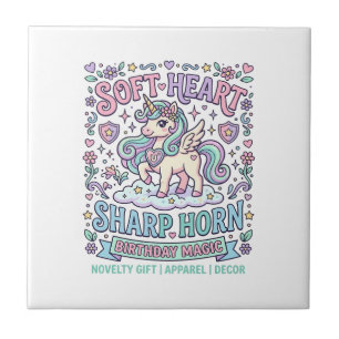 Carreau Licorne Cœur Doux Corne Pointue Typographie Gras P