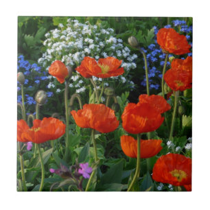 Carreau Lit à fleurs coloré avec des coquelicots rouges