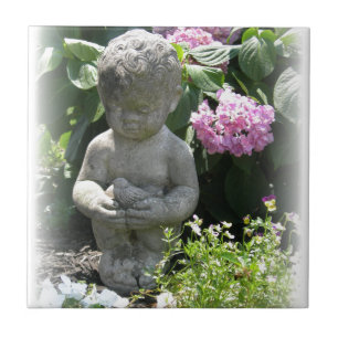 Carreau Little Boy et statue de jardin d'oiseau