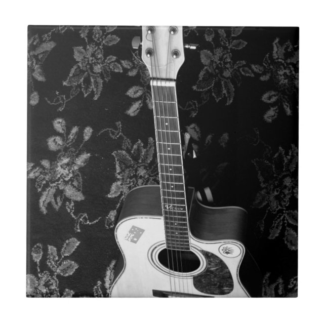Carreau Magnifique Belle Guitare Africaine Niveaux de Gris (Devant)