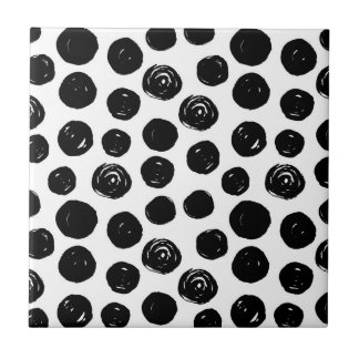 Carreau Mignonne main peinte noir et blanc pois