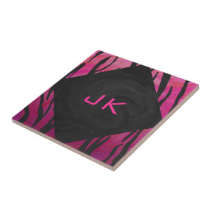 Carreau Motif imprimé Tigre Rose Chaude et Noir Monogramme