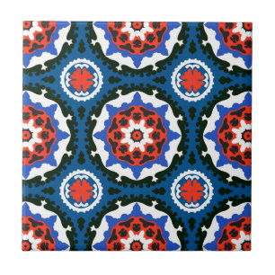 Carreau Motif Suzani aux ornements audacieux