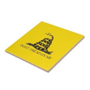 Carreau Ne marche pas sur moi Drapeau Gadsden BLACK JAUNE