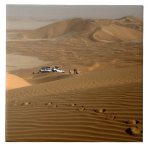 Carreau Oman, désert Rub Al Khali, roulant sur les dunes