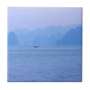 Carreau Petit bateau de pêche à Ha Long Bay - Vietnam, Asi