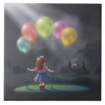 Petite fille mignonne avec des ballons