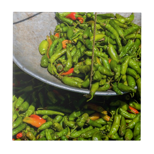 Carreau Piments en vente au marché (Devant)