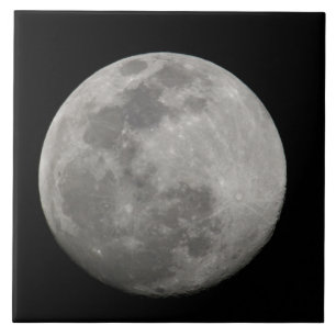 Carreau Pleine lune en noir et blanc. Crédit : Arthur