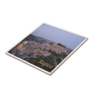 Carreau SCL072 RAGUSA par nuit, Sicile, Italie,