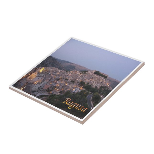 Carreau SCL072 RAGUSA par nuit, Sicile, Italie, (Côté)