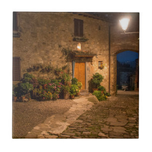 Carreau Soirée dans l'ancienne ville à flanc de colline