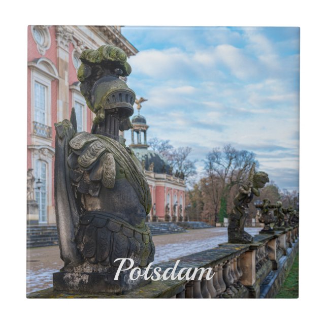 Carreau Statues de chevalier en pierre près du palais à Po (Devant)