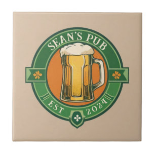 Carreau Symbole de pub irlandais personnalisé avec nom per