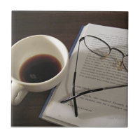 Tasse et livre de café