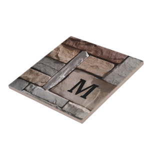 Carreau Trépied en maçonnerie artisanale monogrammé