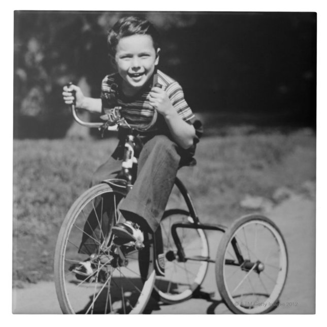 Carreau Tricycle d'équitation de garçon (Devant)