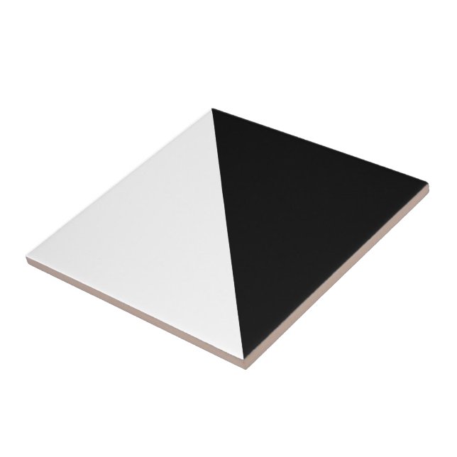 Carreau Tuile à la maison blanche à moitié noire de (Côté)