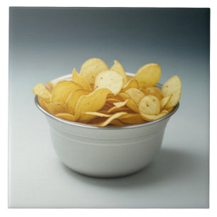 Carreau Un bol de chips de pommes de terre