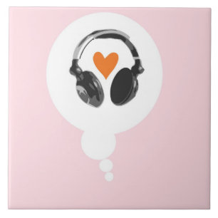 Carreau Une bulle de pensée avec un coeur et des écouteurs