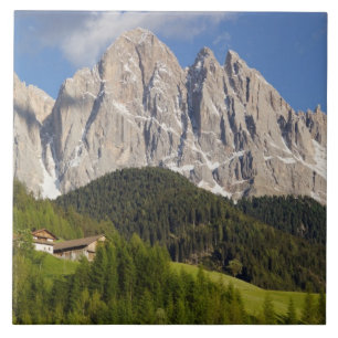 Carreau Val di Funes, Val de Villnöss, Dolomites, Italie