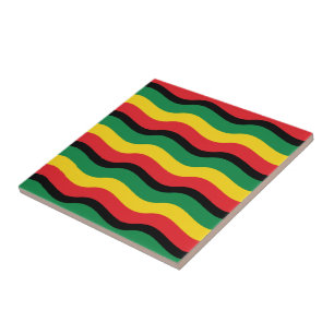 Carreau Vert, or (jaune) et drapeau de couleurs rouges