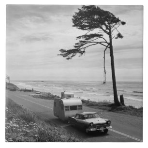 Carreau Voiture tirant la remorque