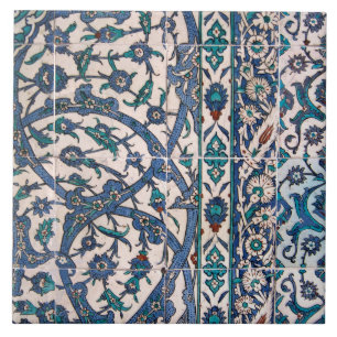 Carreaux Iznik entremêlés