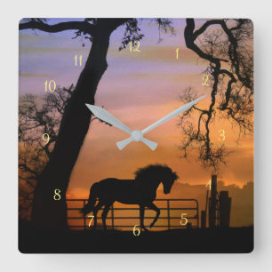 Carrée Belle Horloge Cheval Imaginaire