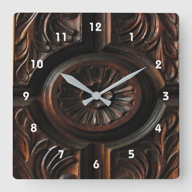 Carrée Horloge Brown de sculpture sur bois (Recto)