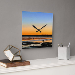 Carrée horloge carré croissant de lune