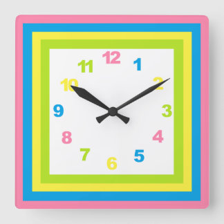Carrée Horloge de la Nursery Pastel