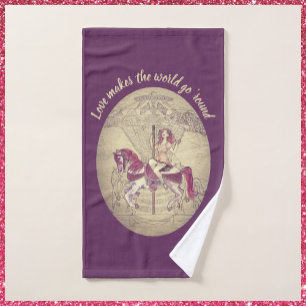 Carrousel vintage pourpre et Joyeux tour