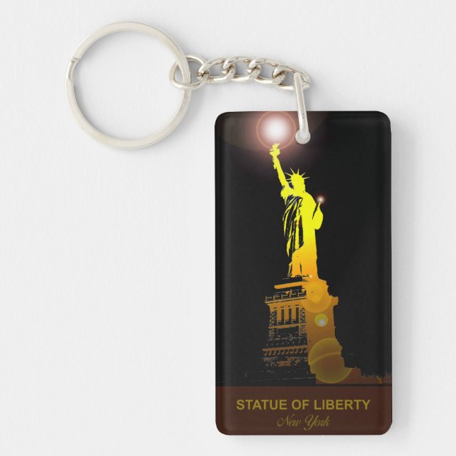 Carry Freedom: The Statue of Liberty Keychain (Devant)