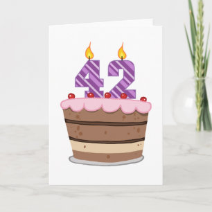 Carte 42 ans sur le gâteau d'anniversaire