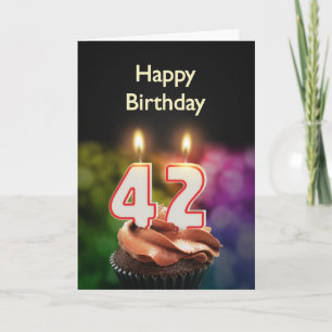 Carte 42e anniversaire avec gâteau et bougies