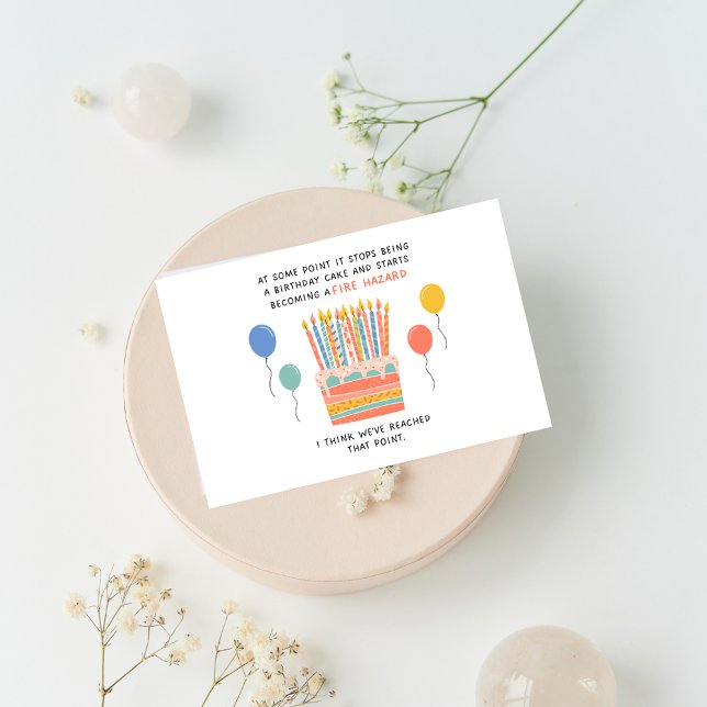 Carte amusante pour gâteau d'anniversaire et incen (Créateur téléchargé)