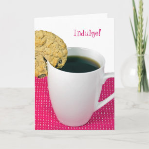 Carte anniversaire de biscuit et de café de raisin sec