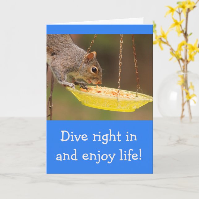 Carte Anniversaire de l'écureuil Snacking (Fleur jaune)