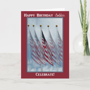 Carte Anniversaire du soldat avec cinq drapeaux